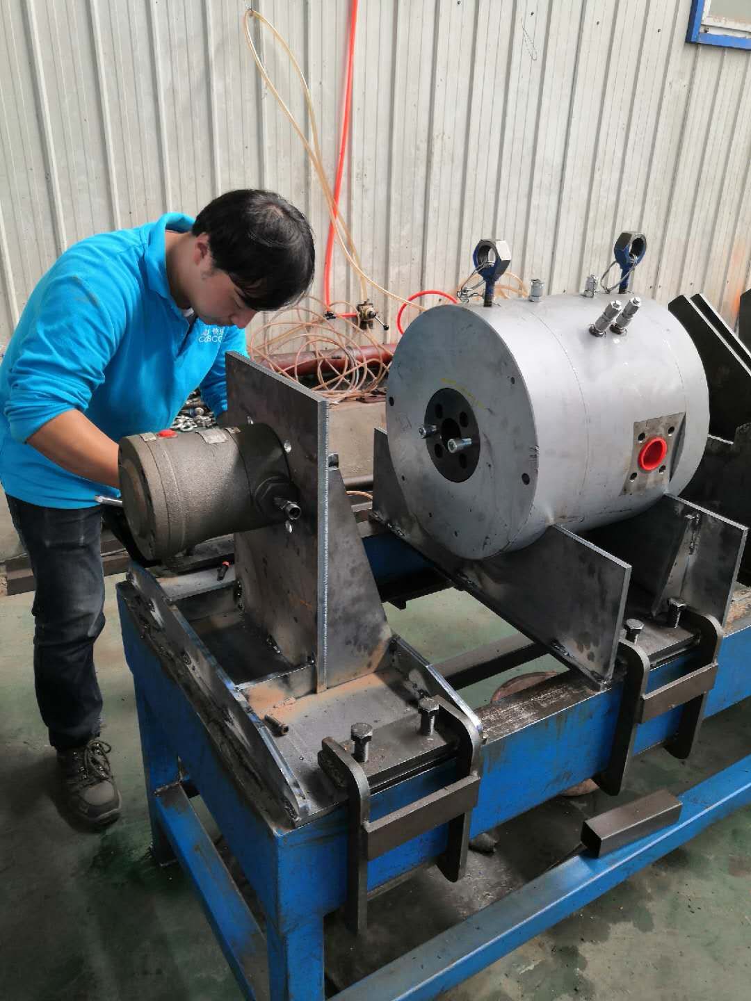 液壓回轉(zhuǎn)接頭維修(圖4)